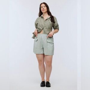 NWOT Madewell Pull-On Cargo Shorts in Softdrape, size M
